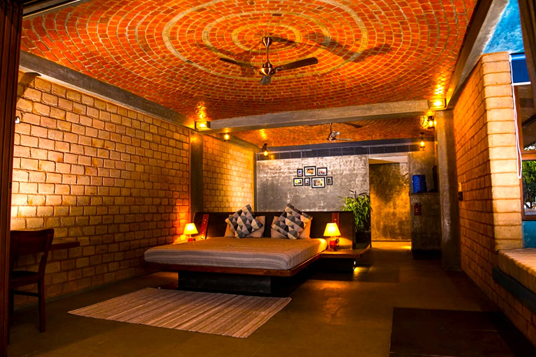 Premium Pond House Inside (1)